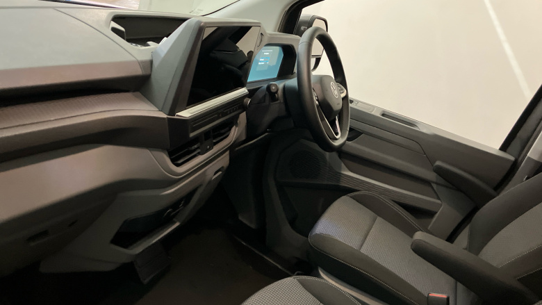 Volkswagen Transporter T32 Swb Electric 160kW 65kWh Commerce Pro Van Auto